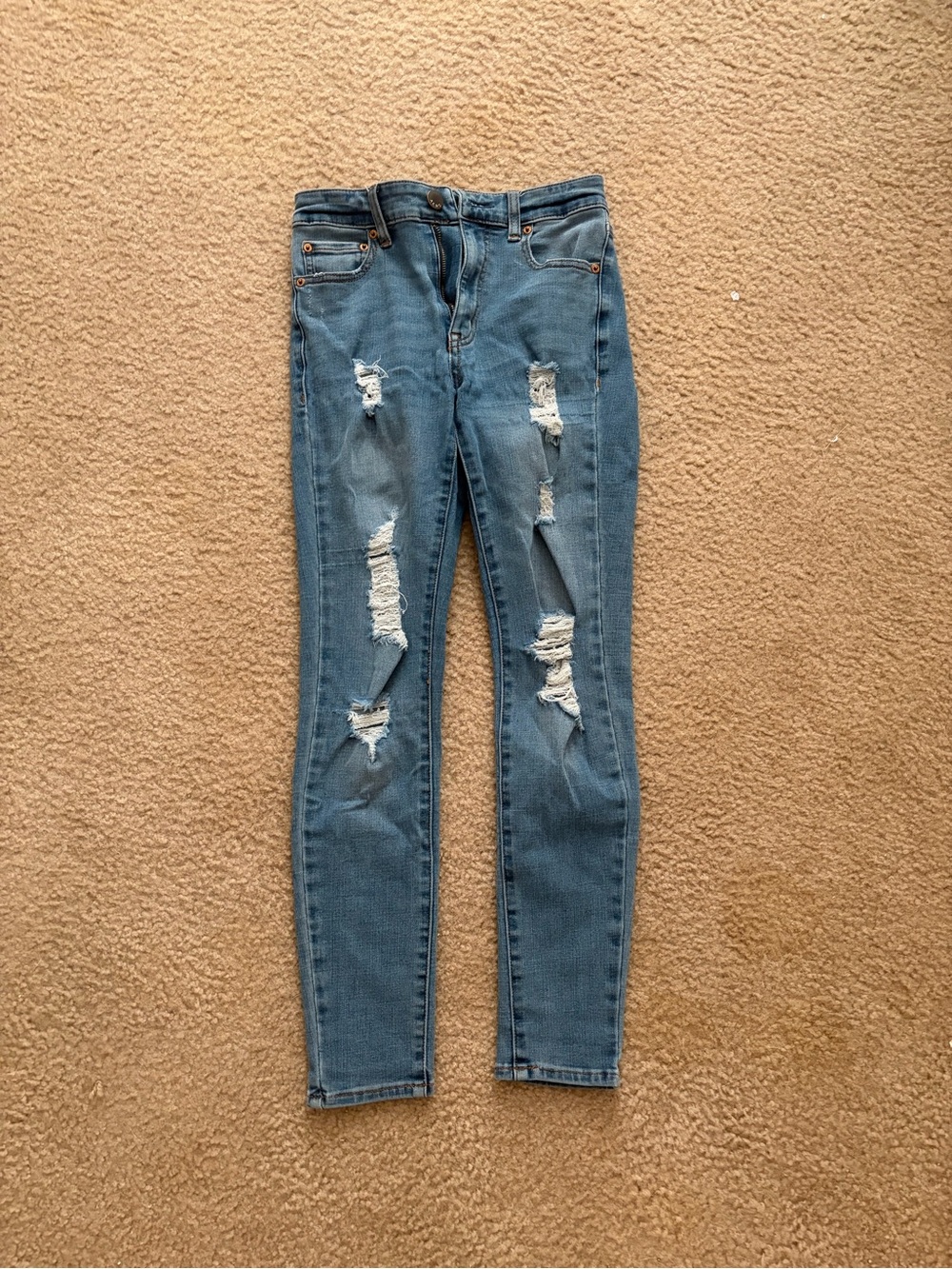 Aeropostale Ripped Skinny Jeans